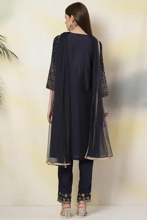 Maroon Art Silk Straight Kurta Pants Suit Set image number 7