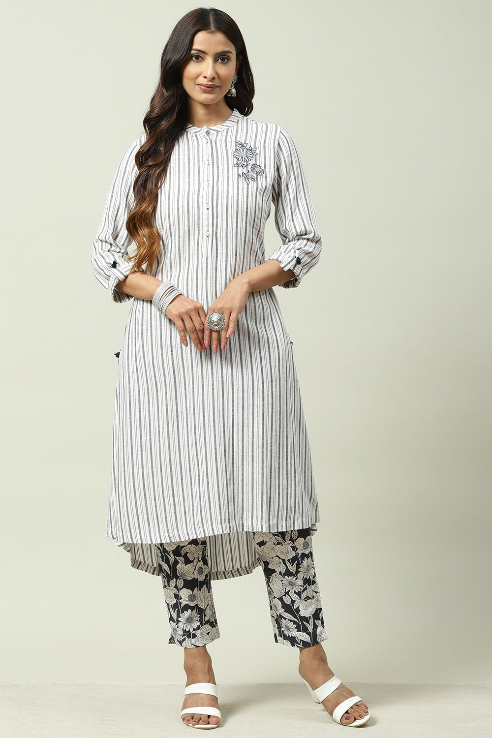 White Blue Cotton Asymmetric Kurta Set image number 0