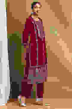 Red Velvet Embroidered Straight Kurta Set image number 5