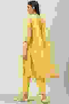 Yellow Solid Kalidar Kurta Regular Pants Suit Set image number 4