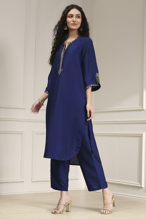 Indigo Blue Dyed Straight Kurta Set image number 3