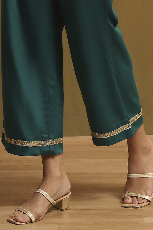 Off-White Embellished Festive Straight Suit Set image number 3