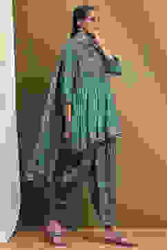 Green Muslin Printed Peplum Suit Set image number 5