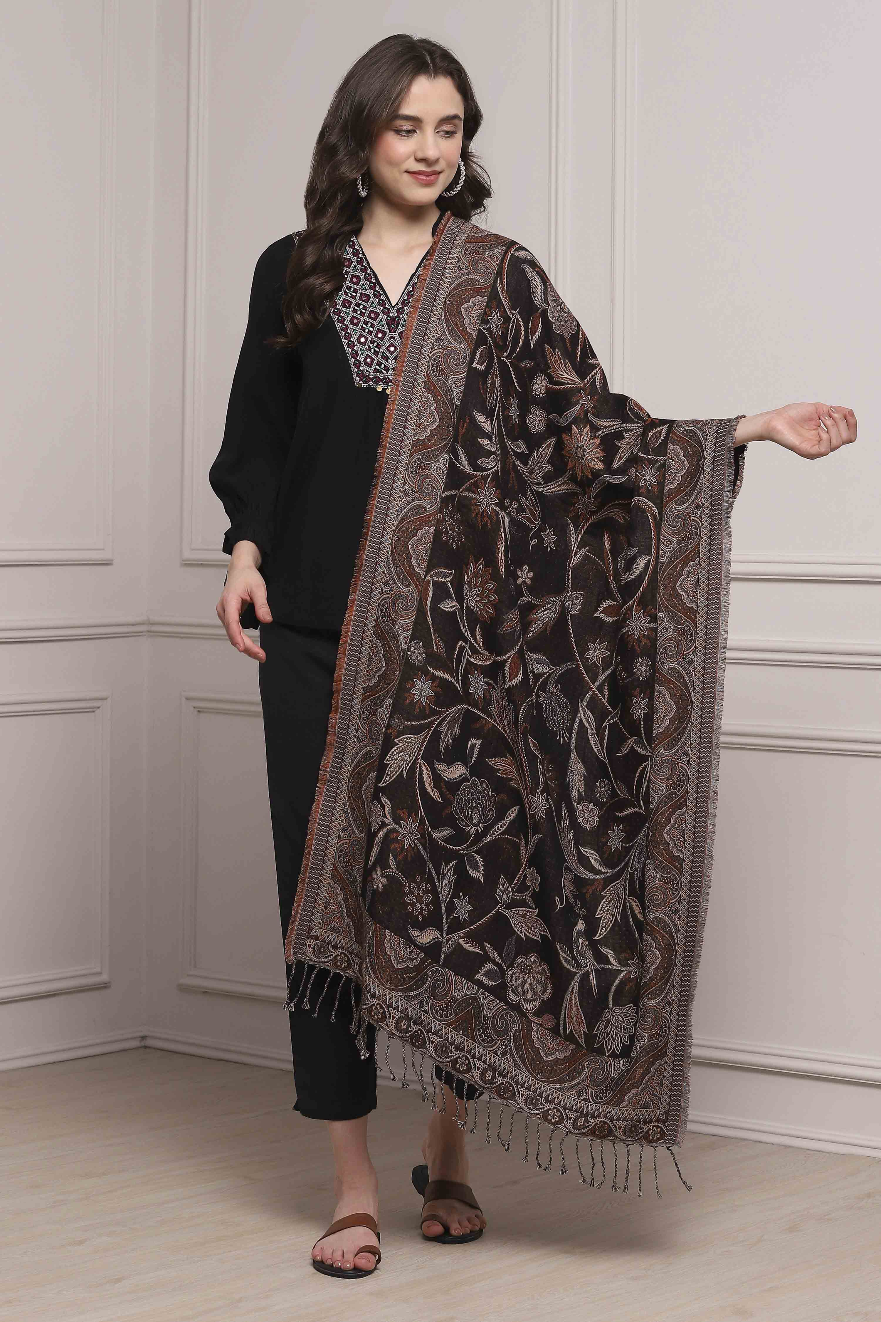 Black Yarn-Dyed Printed Winter Stole image number 1