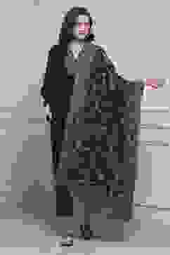 Black Yarn-Dyed Printed Winter Stole image number 1