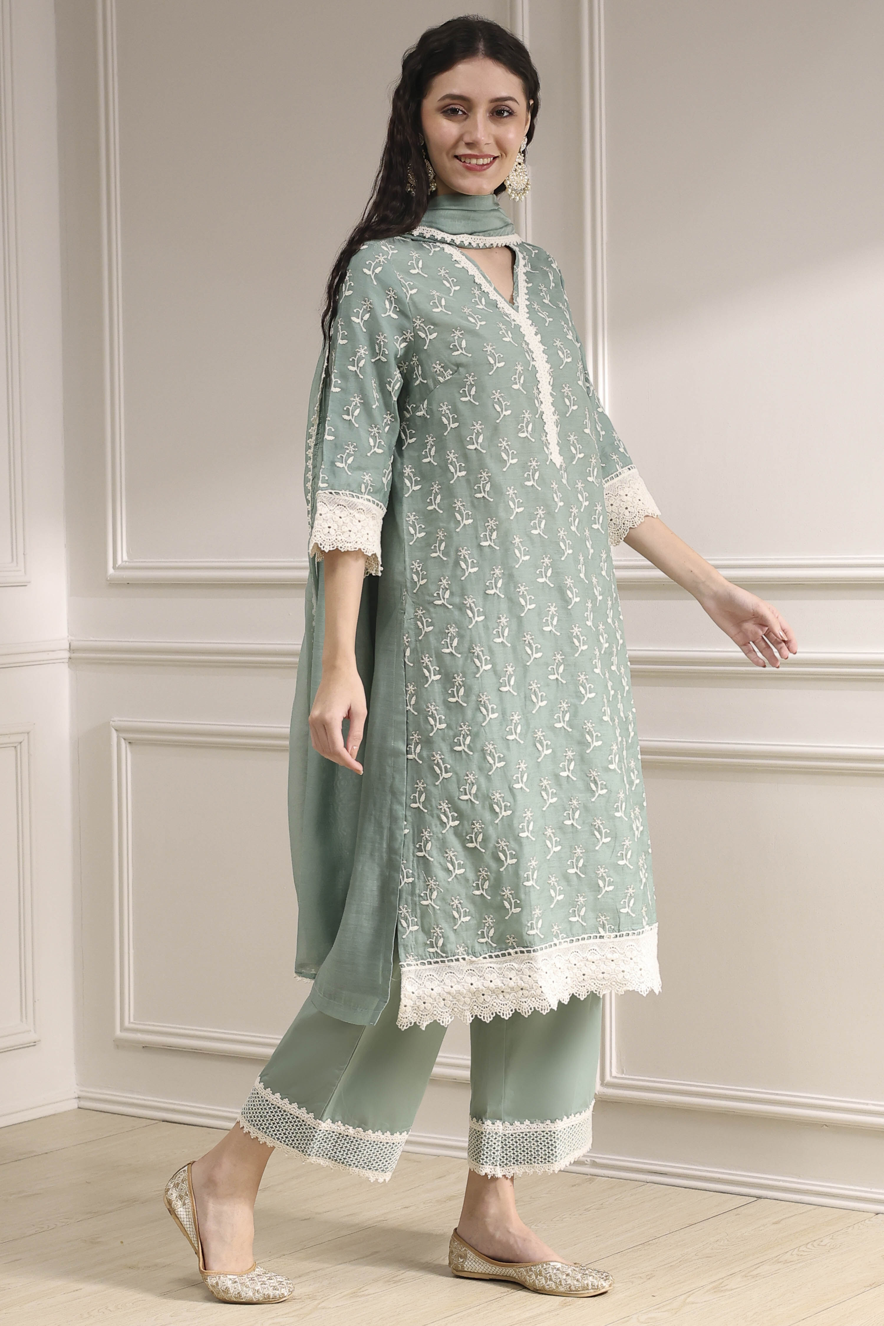 Sap Green Chanderi Straight Suit Set image number 5