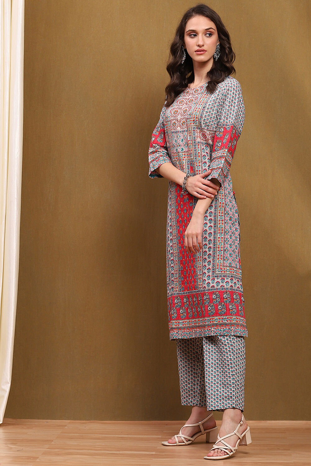 Beige and Blue Cotton Printed Straight Kurta Set image number 3
