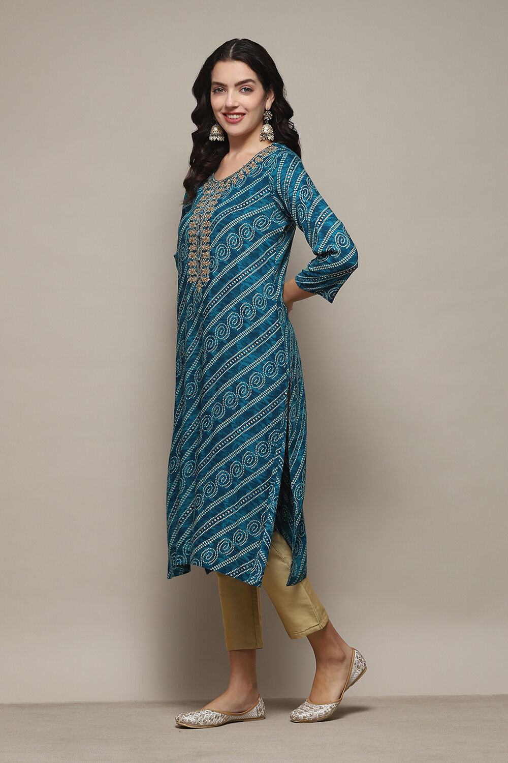 Red Rayon Straight Printed Kurta image number 2