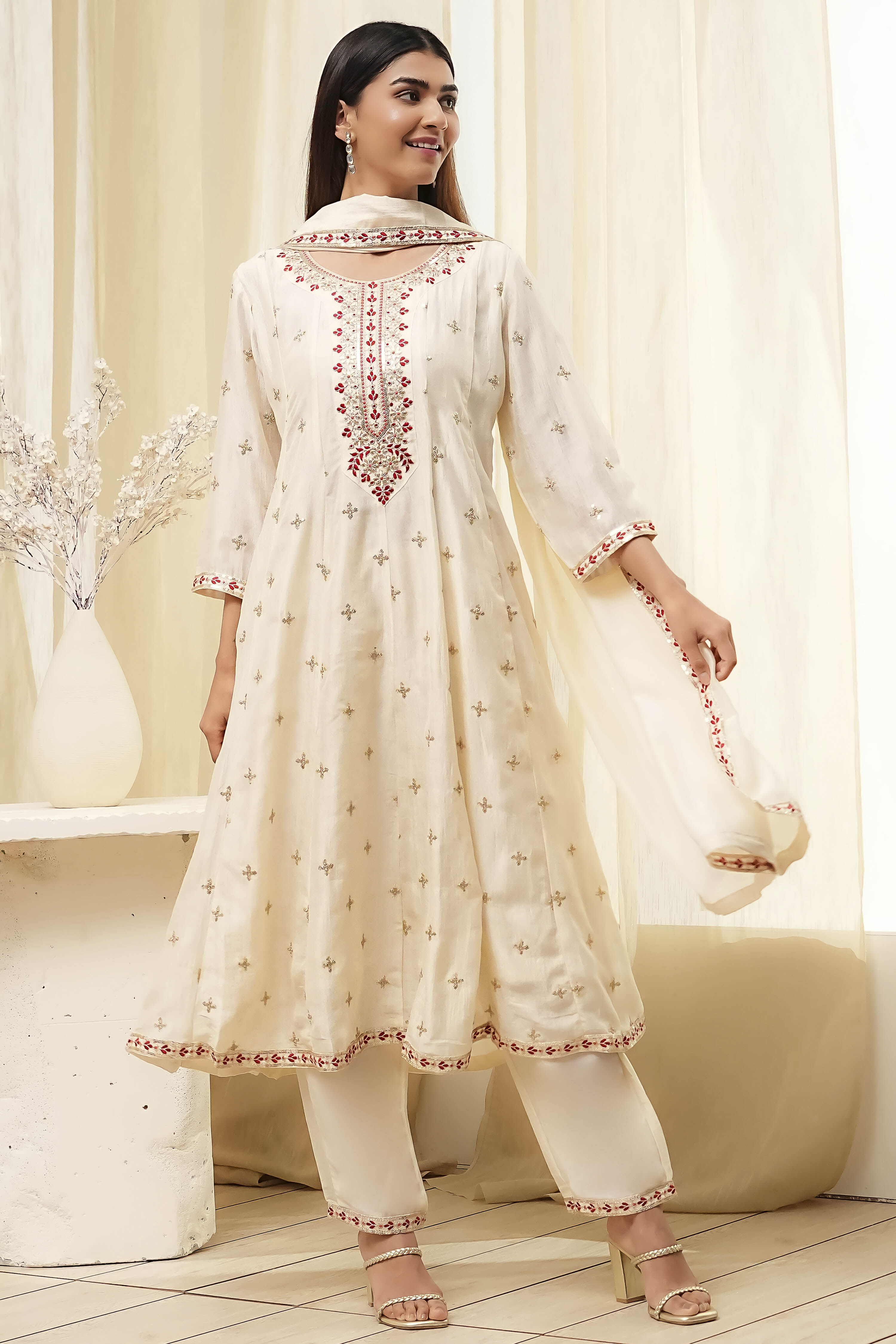 Off White Art Silk Straight Suit Set image number 6