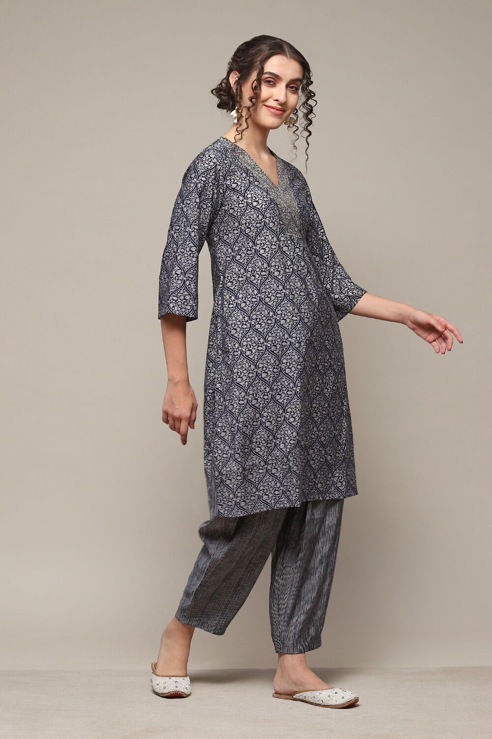 Navy Poly Viscose Straight Printed 2 Piece Set image number 5