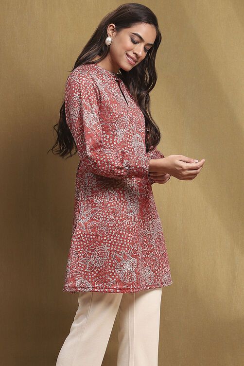 Red Knitted Block-Print Winter wear Short Kurta image number 4