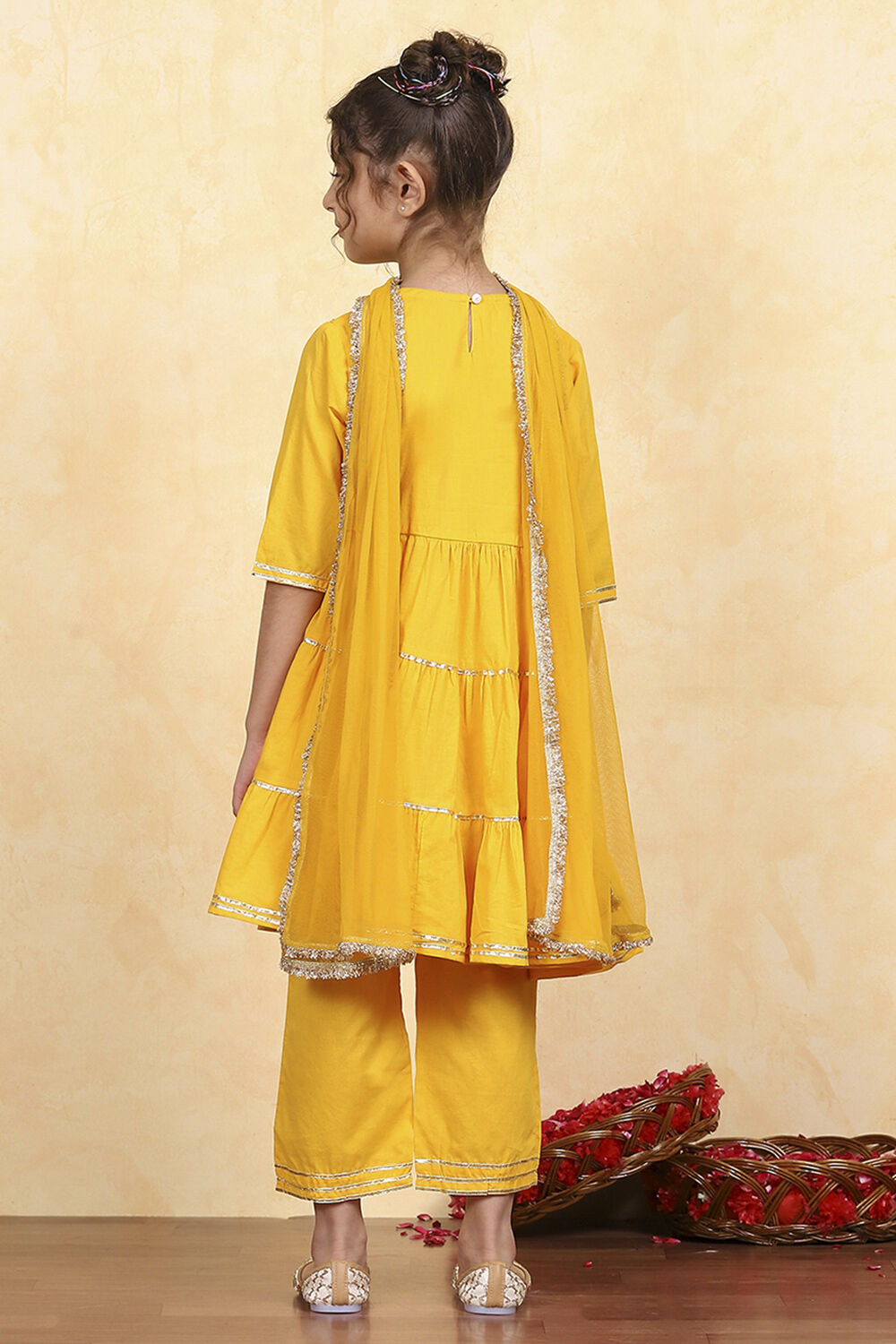 Yellow Cotton Solid Tiered Suit Set image number 4