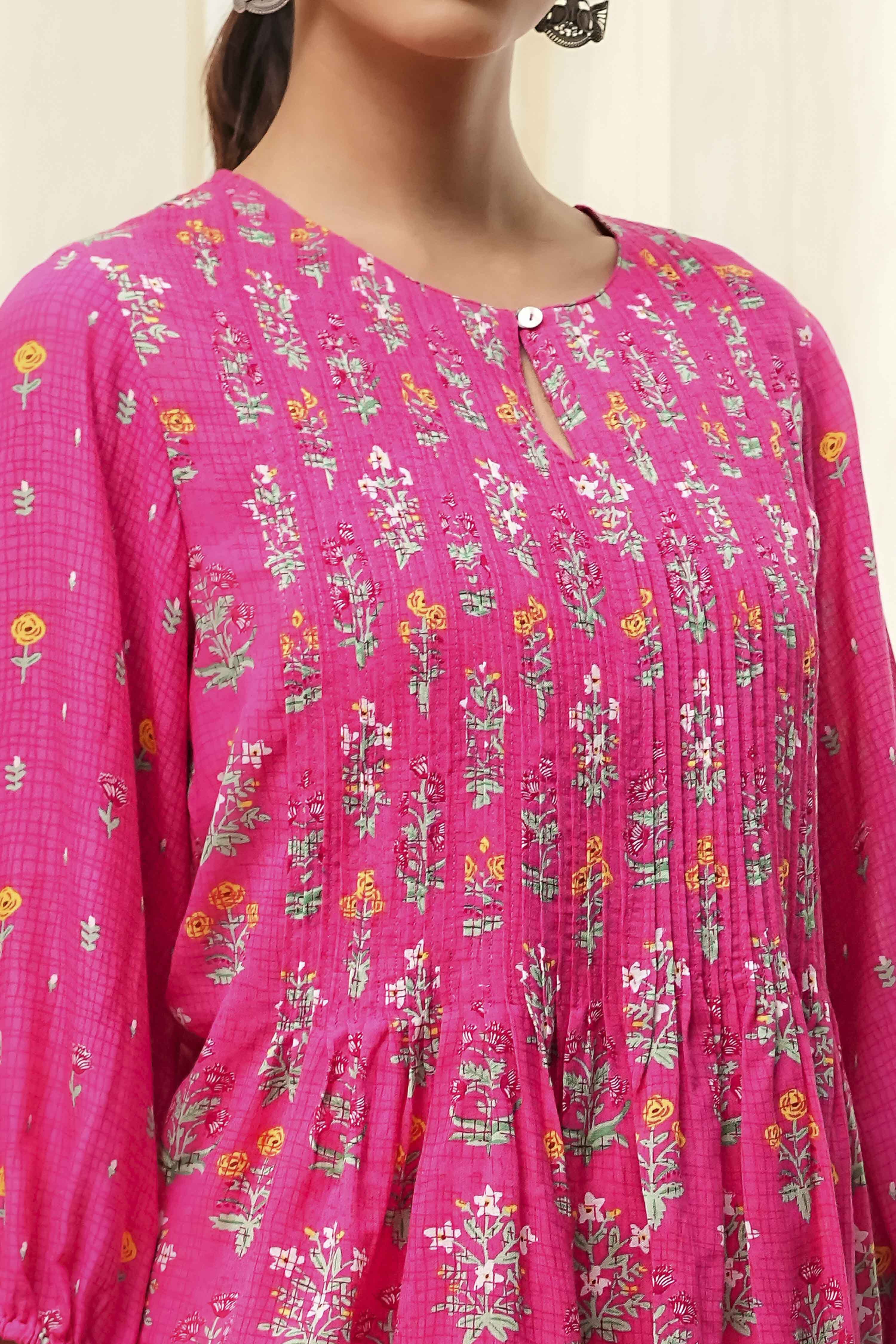 Pink Straight Printed Short Kurta image number 1