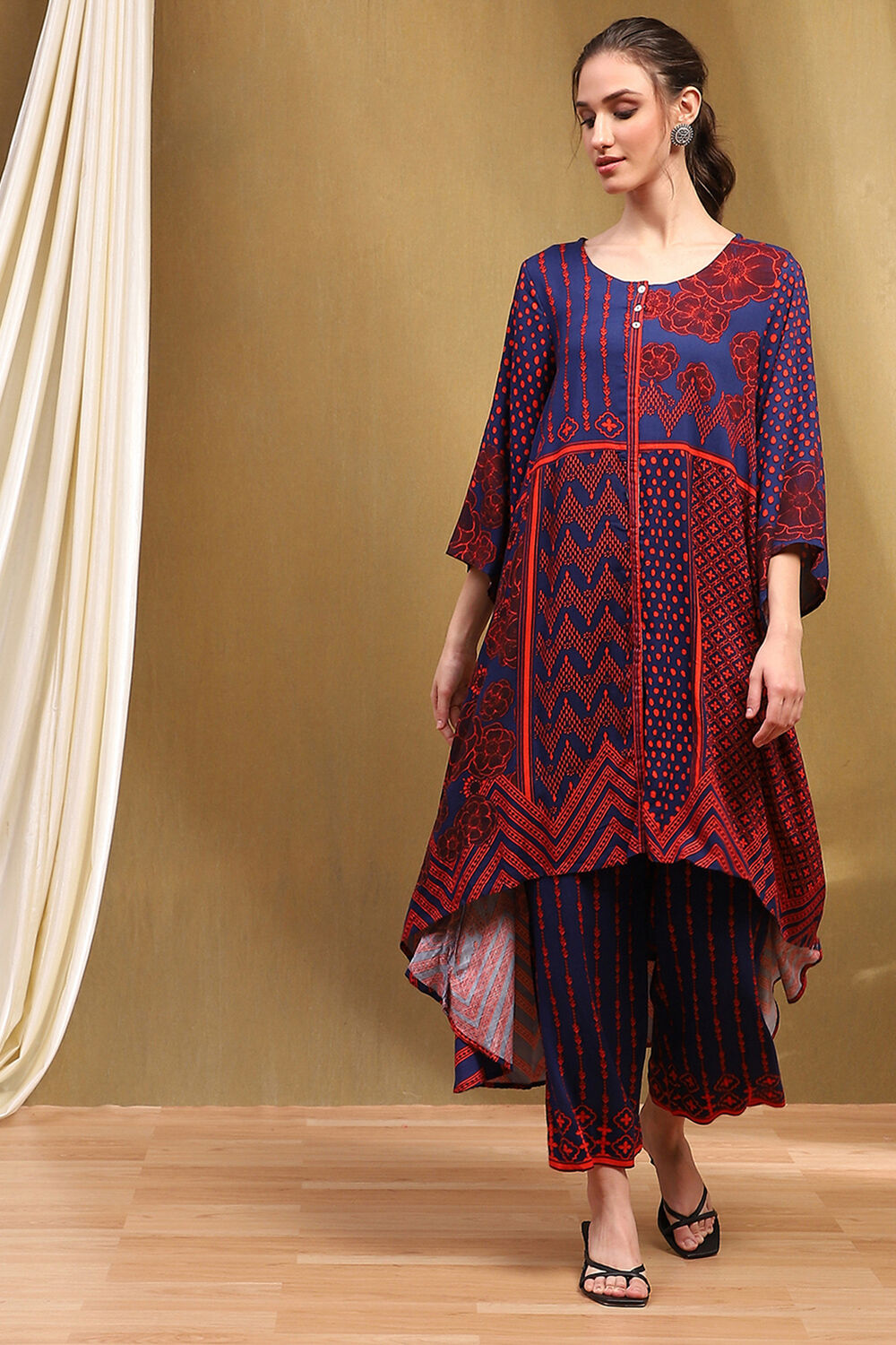 Blue Printed Asymmetric Kurta Set image number 6