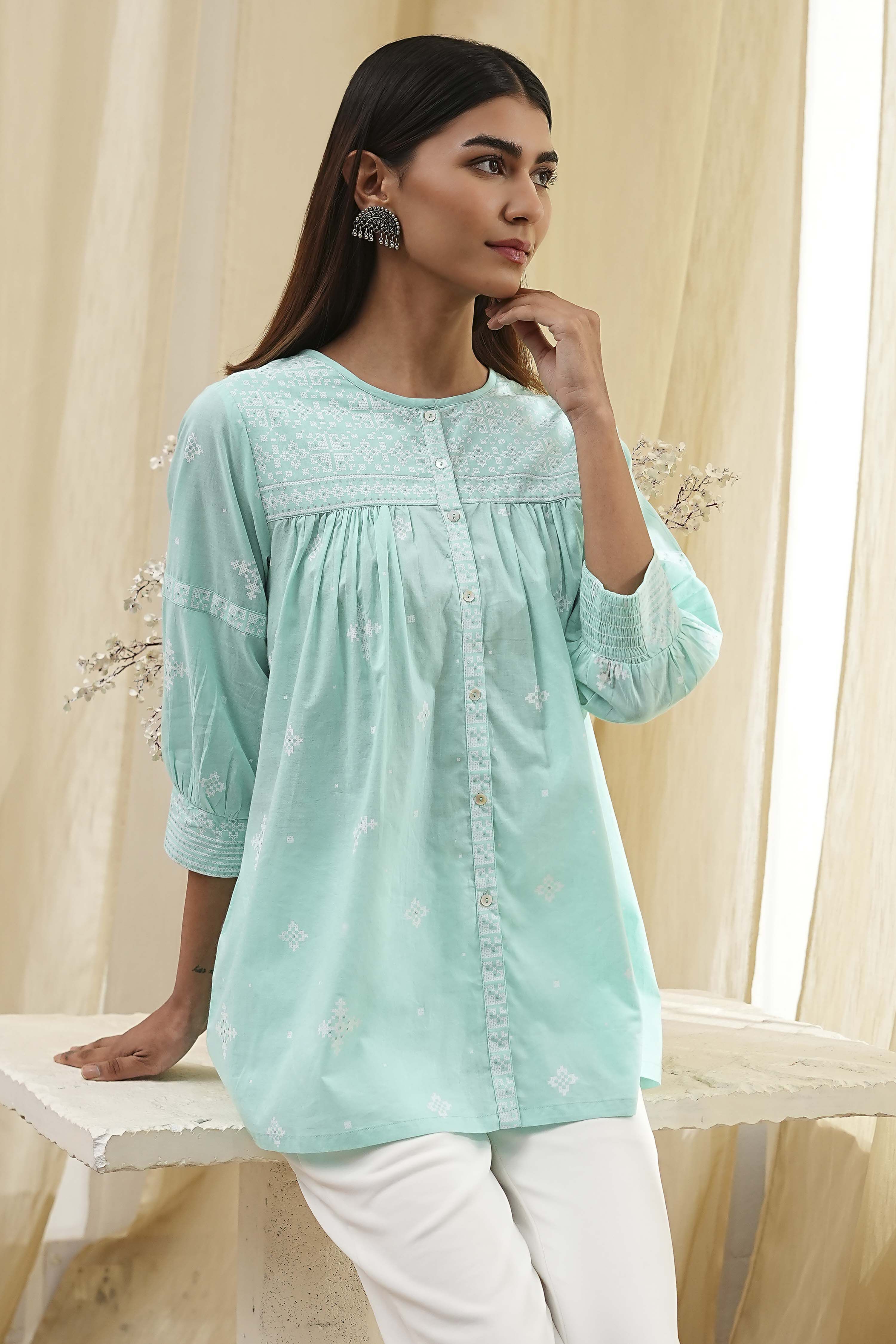 Aqua Cotton Straight Shirt-Style Short Kurta image number 6
