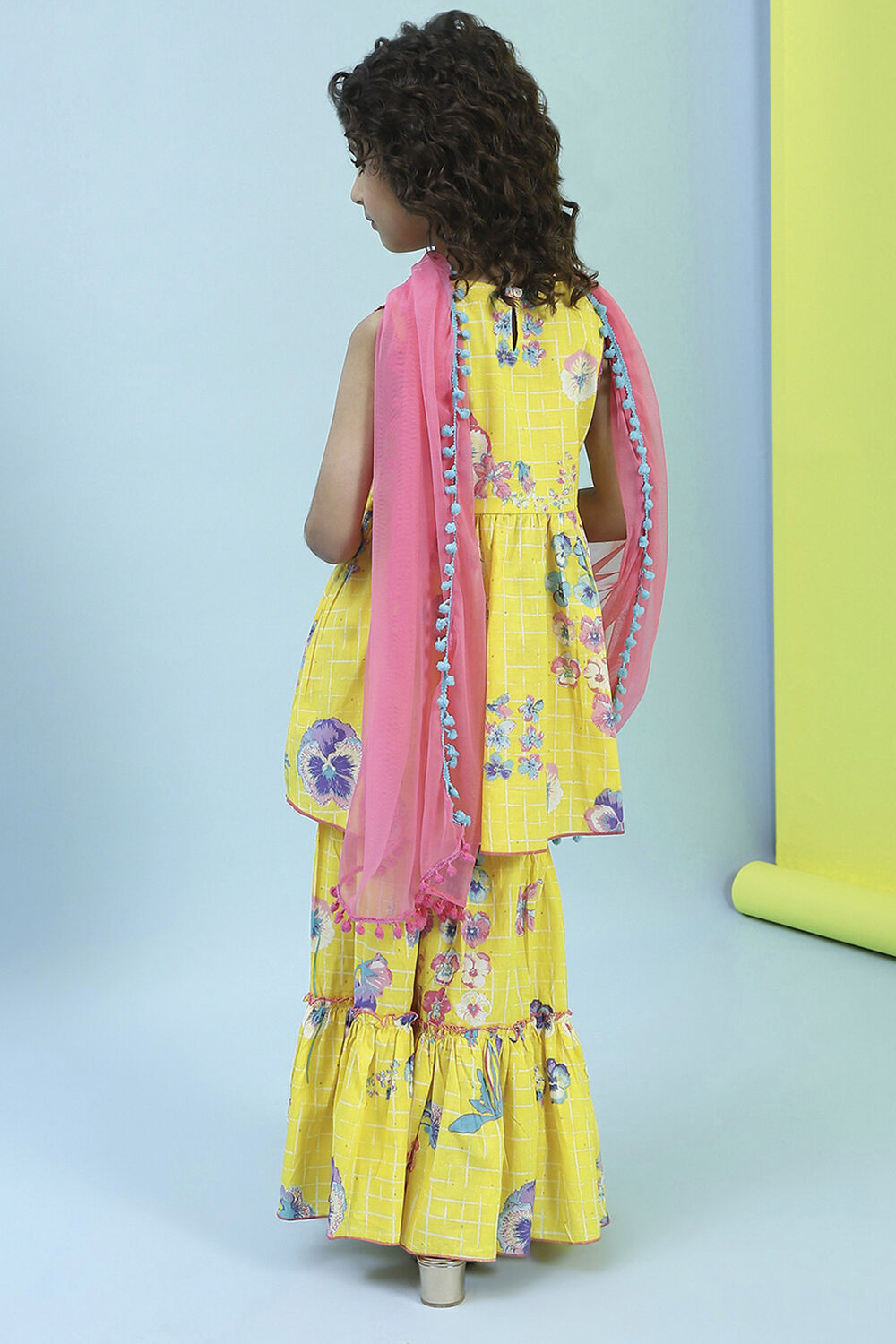 Yellow Cotton Peplum Gathered Suit Set image number 4