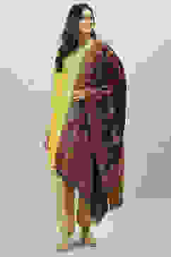 Maroon Acrylic Yarndyed Dupatta image number 2