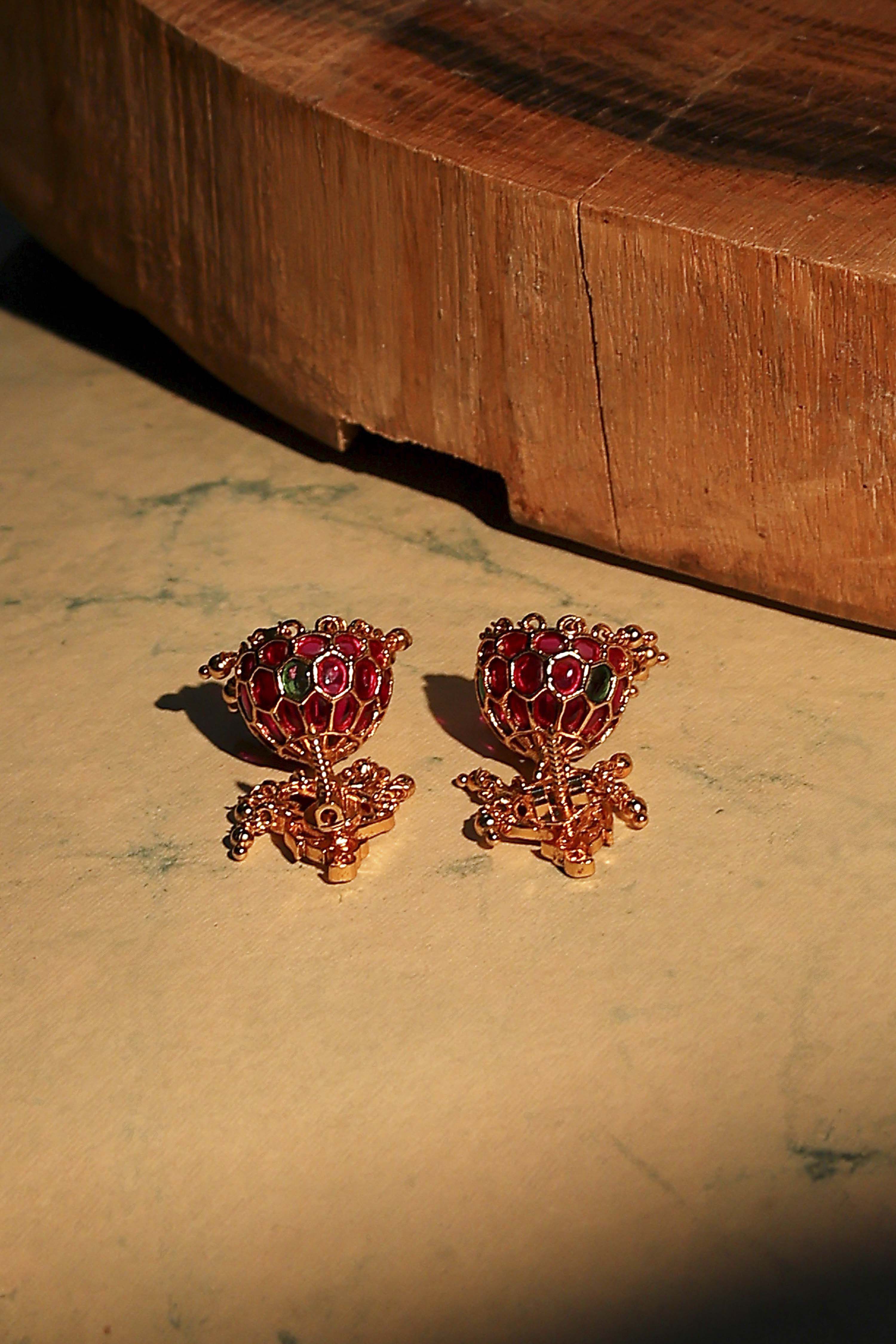 Multicolour Textured Earrings image number 2