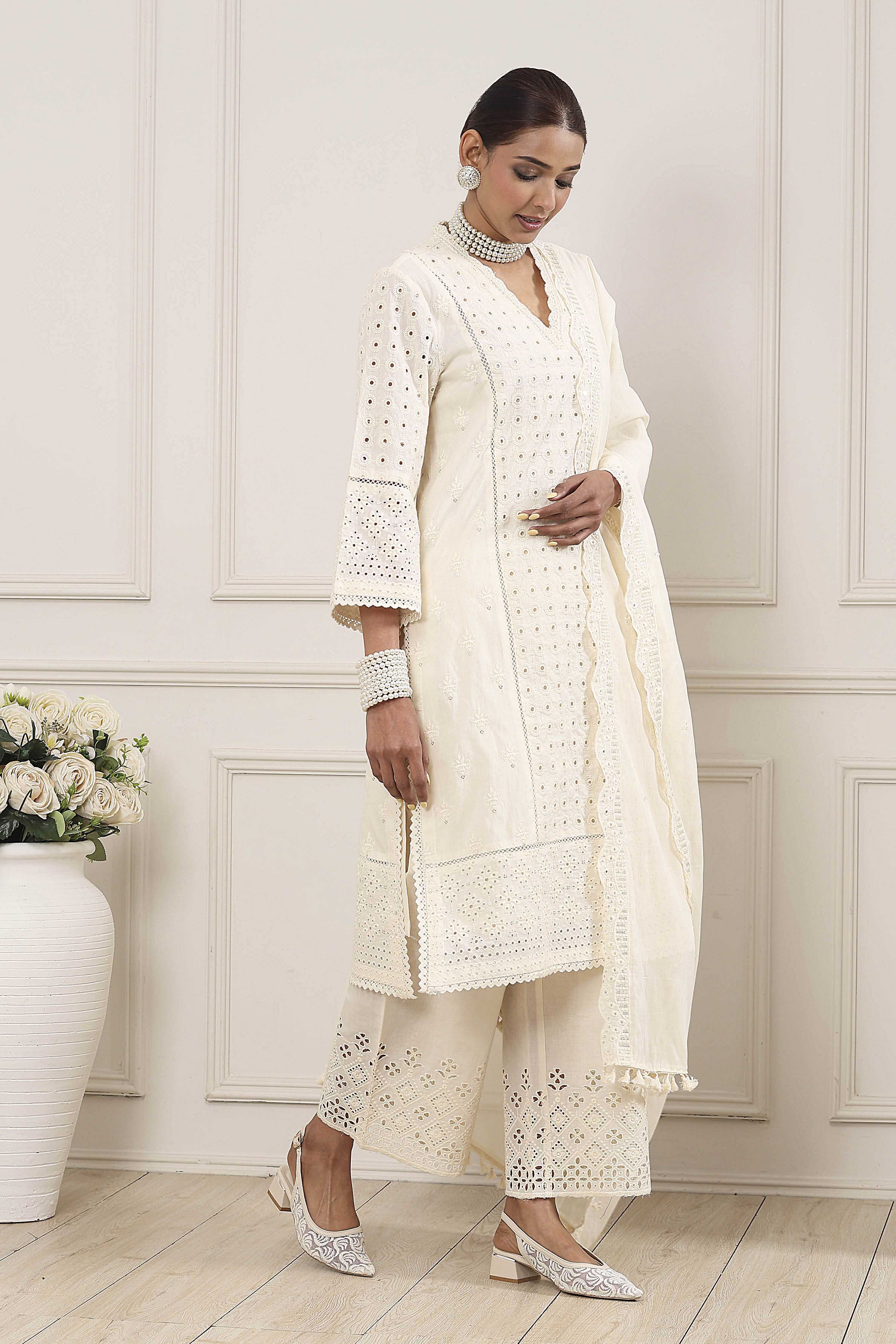 Cream-Toned Cotton Schiffli Straight Suit Set image number 4