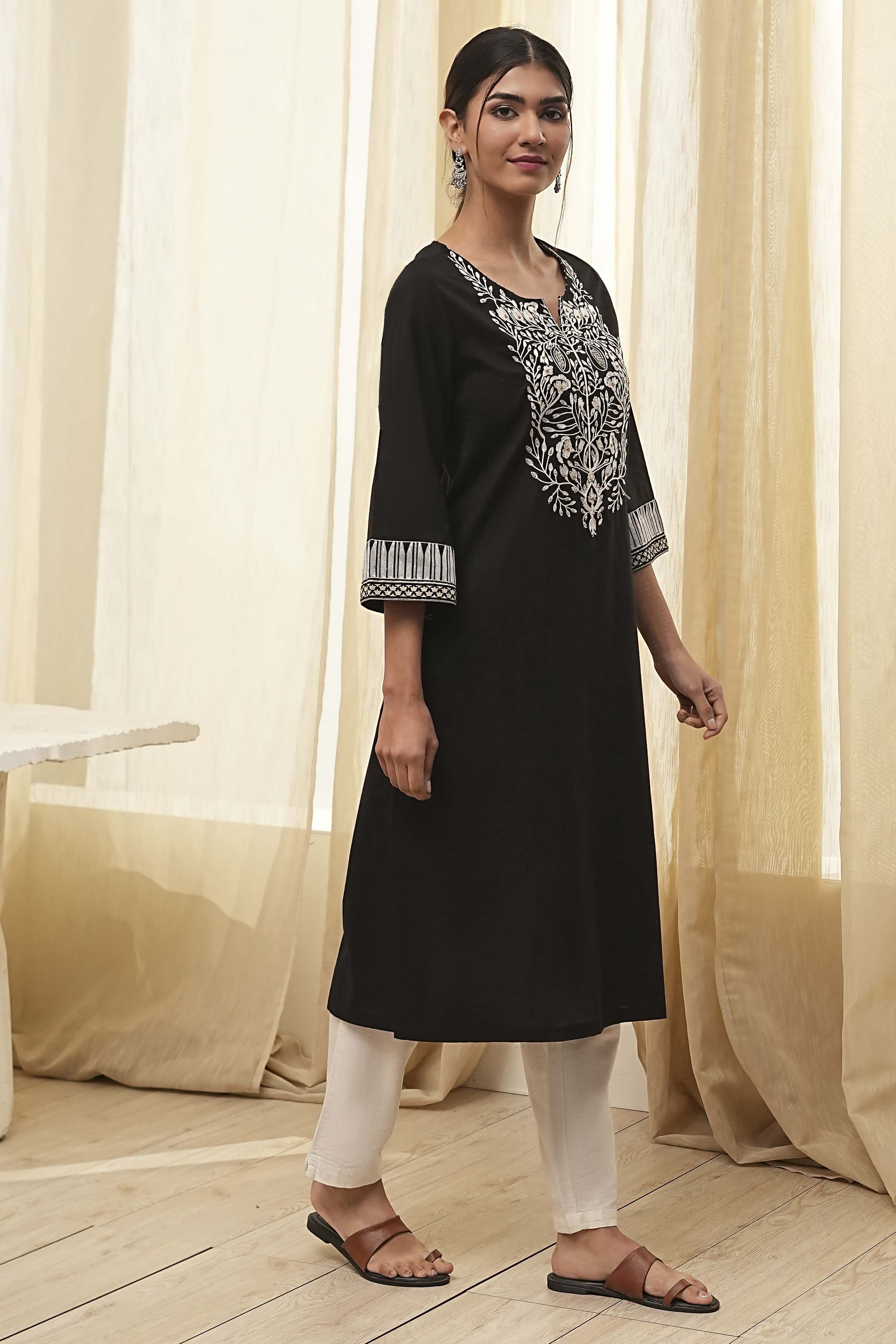 Black Pure Cotton Embroidered Straight Kurta image number 4