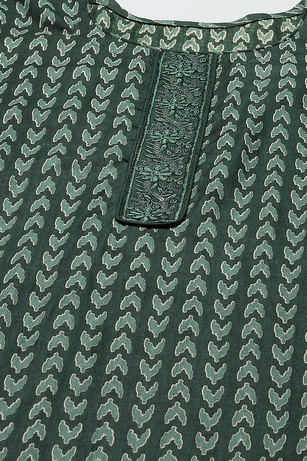 Green Cotton Screen Printed Unstitched Suit Set image number 2