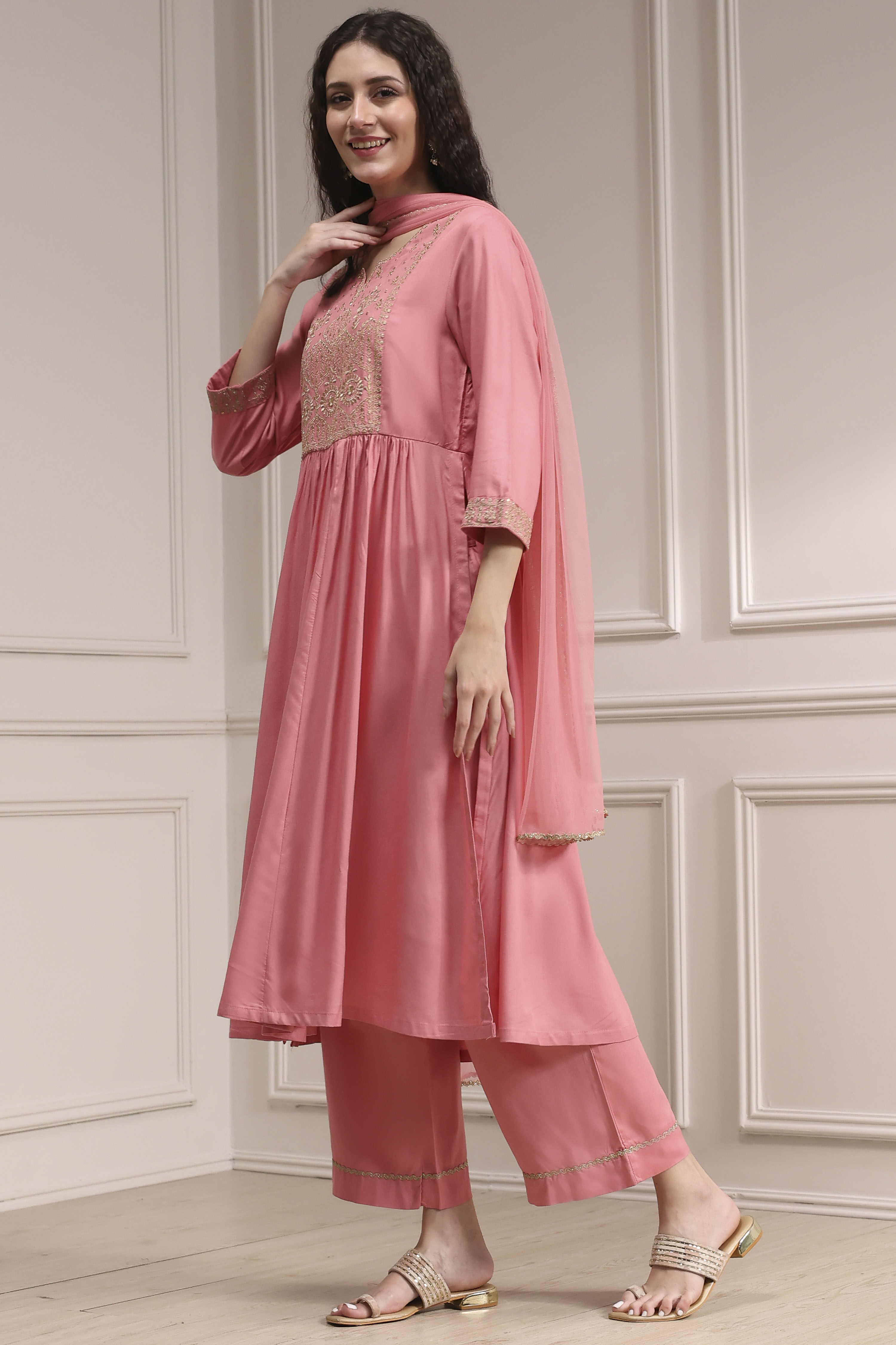 Black Embroidered Gathered Suit Set image number 3