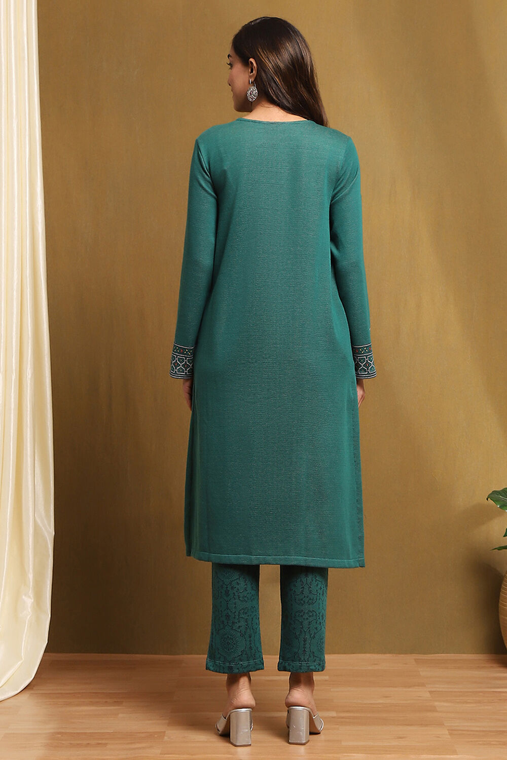 Green Jacquard Straight Set image number 4