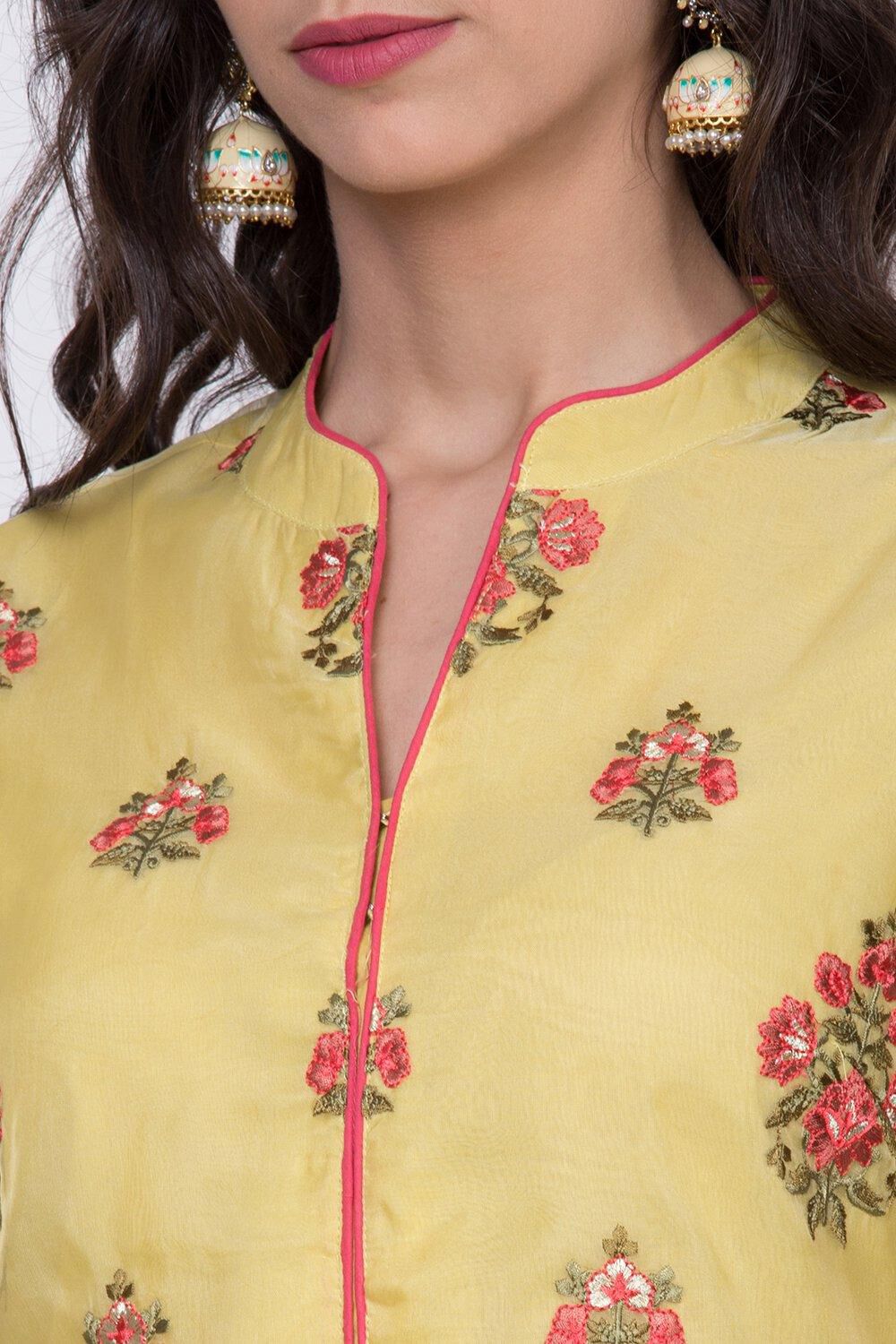 Yellow Straight Kurta Regular Pants Suit Set image number 1