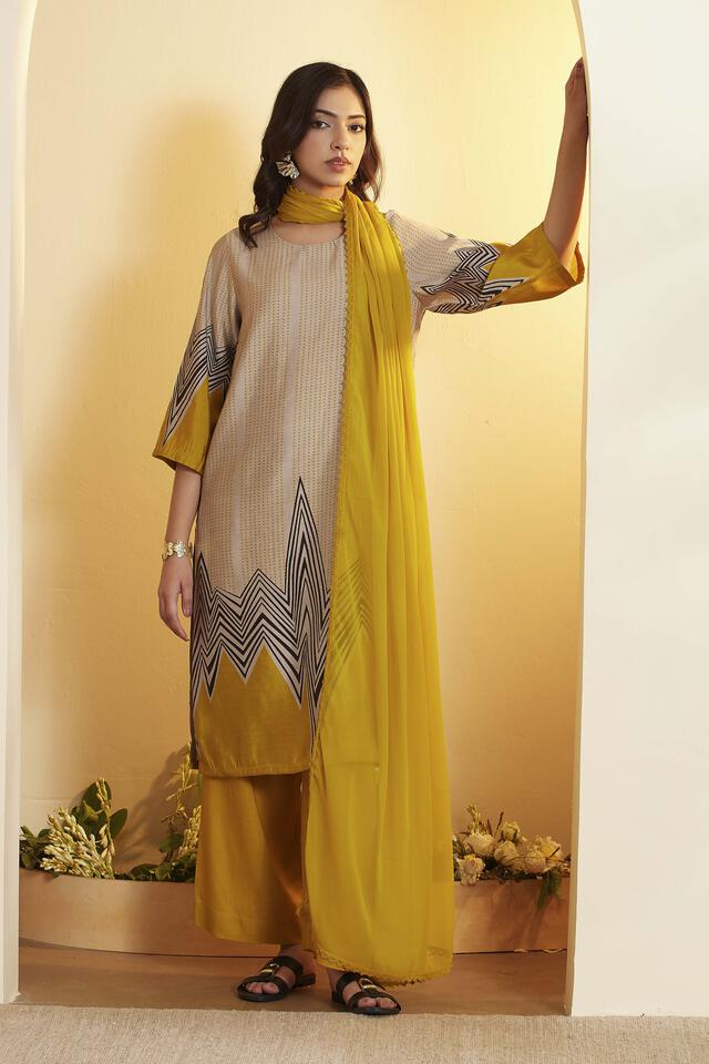 BIBA Viscose Blend Printed Straight Casual Kurta With Palazzo And Dupatta in Grey