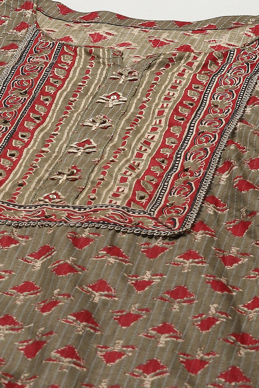 Green Cotton Unstitched Suit set image number 2