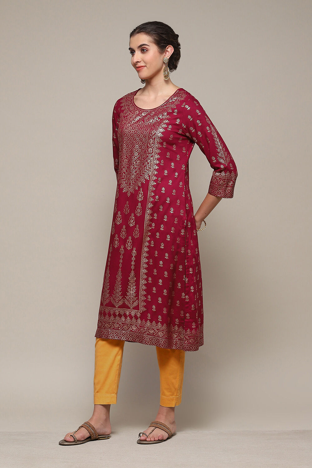 Plum LIVA Straight Printed Kurta image number 2