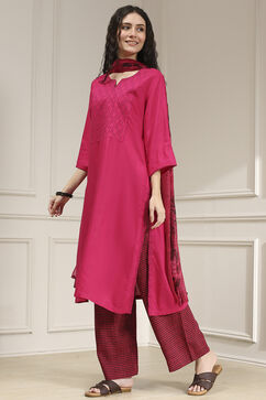 Pink Embroidered Straight Suit Set image number 3