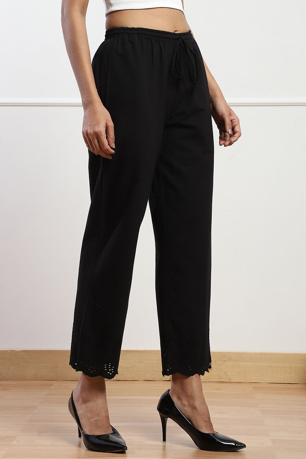 Black Cotton Blend Narrow Pant image number 3