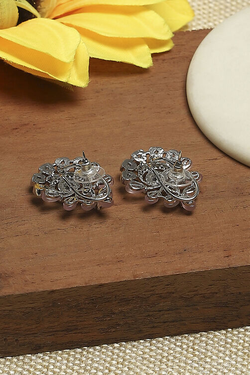 Light Pink Brass Studs image number 2