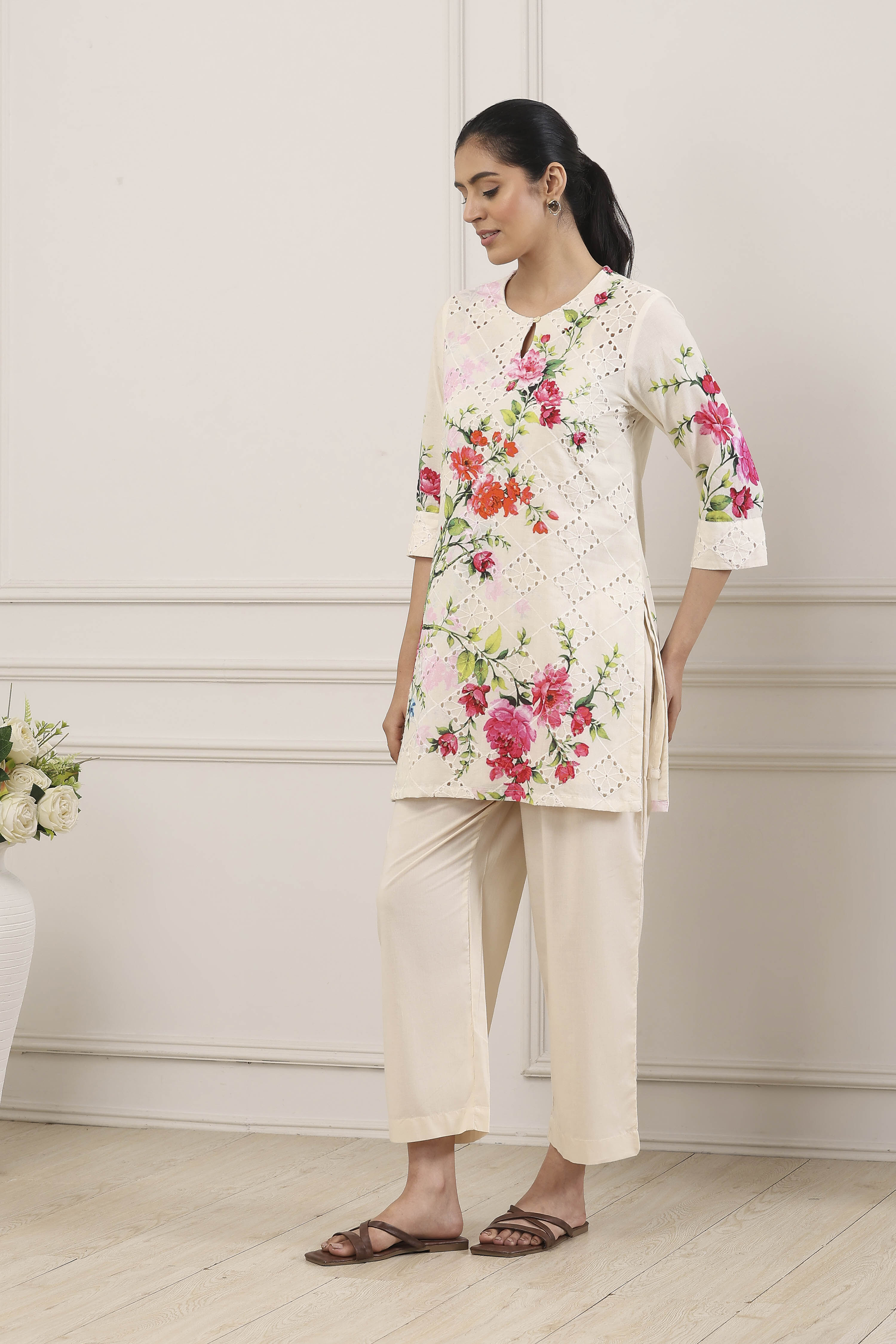 Beige Cotton Straight Suit Set image number 3