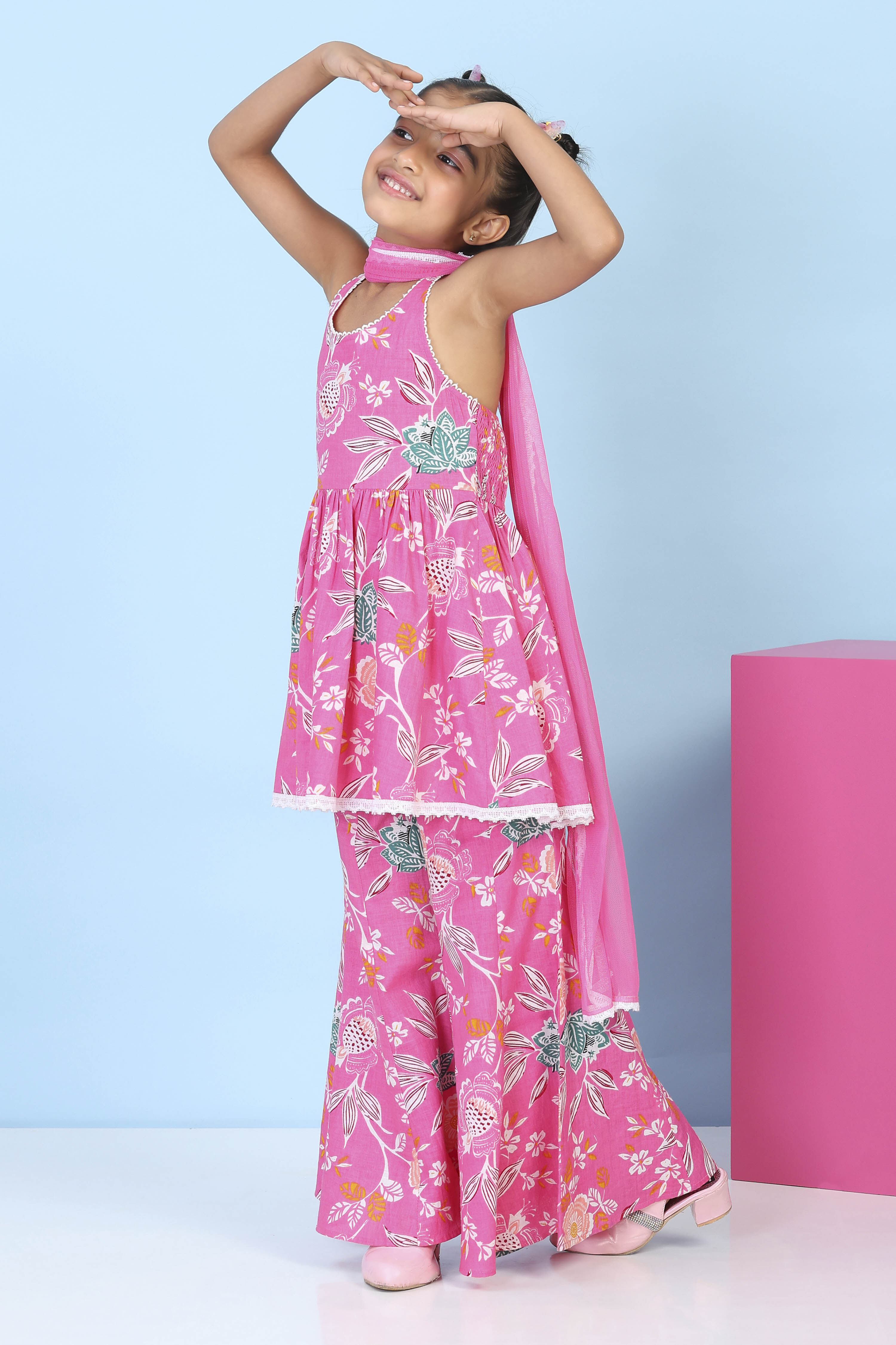 Pink Cotton Printed Gathered Suit Set image number 3