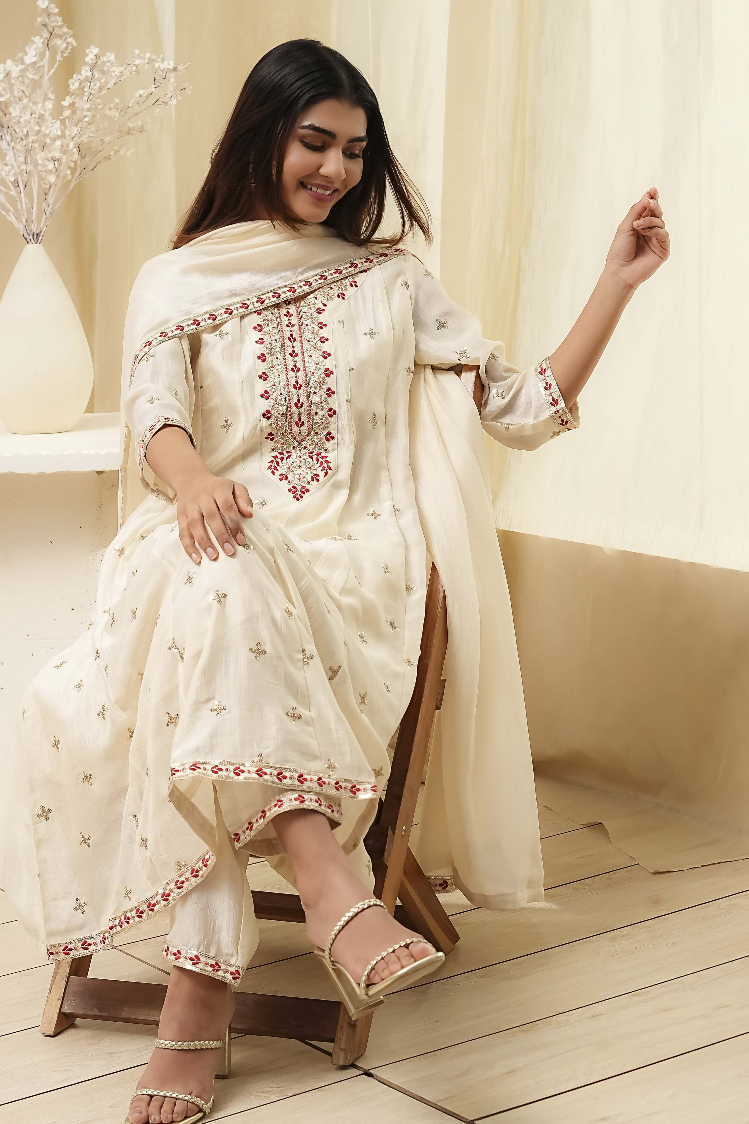 Off White Art Silk Straight Suit Set image number 0