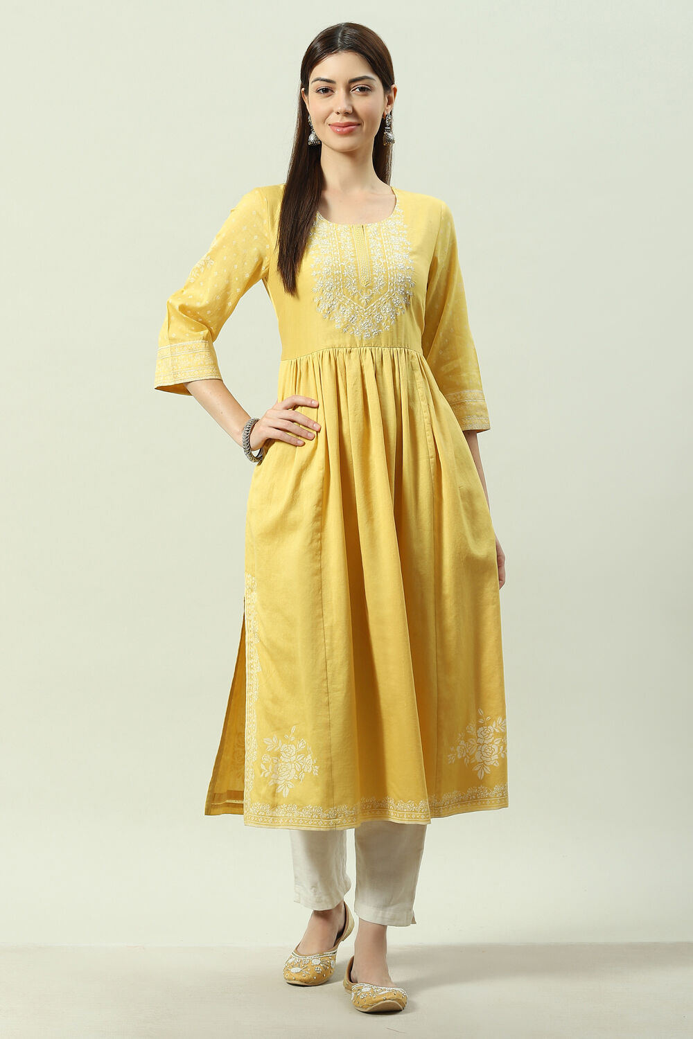 Green Art Silk Flared Printed Kurta image number 0
