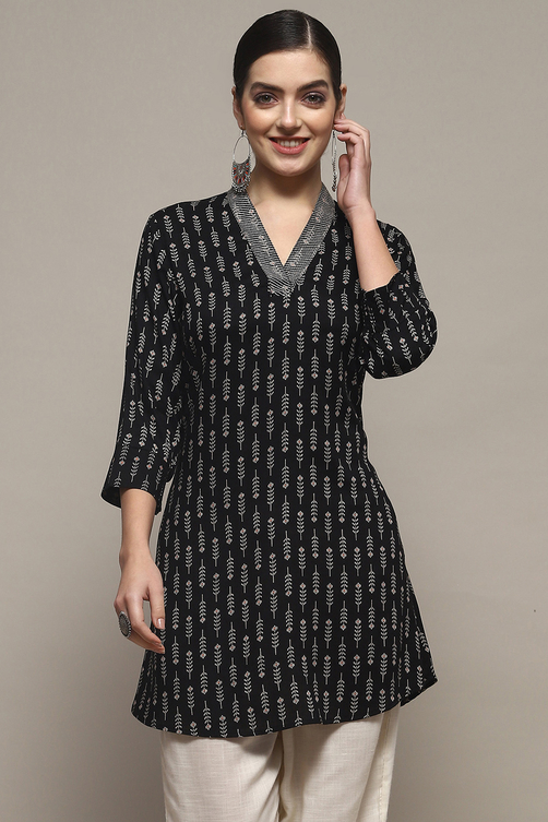 Black Rayon Straight Kurti image number 5