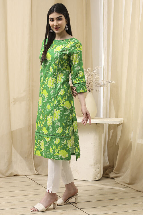 Blue Cotton Floral Straight Kurta image number 2