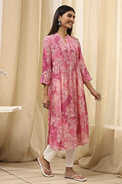 Pink Floral Printed Straight Kurta image number 3
