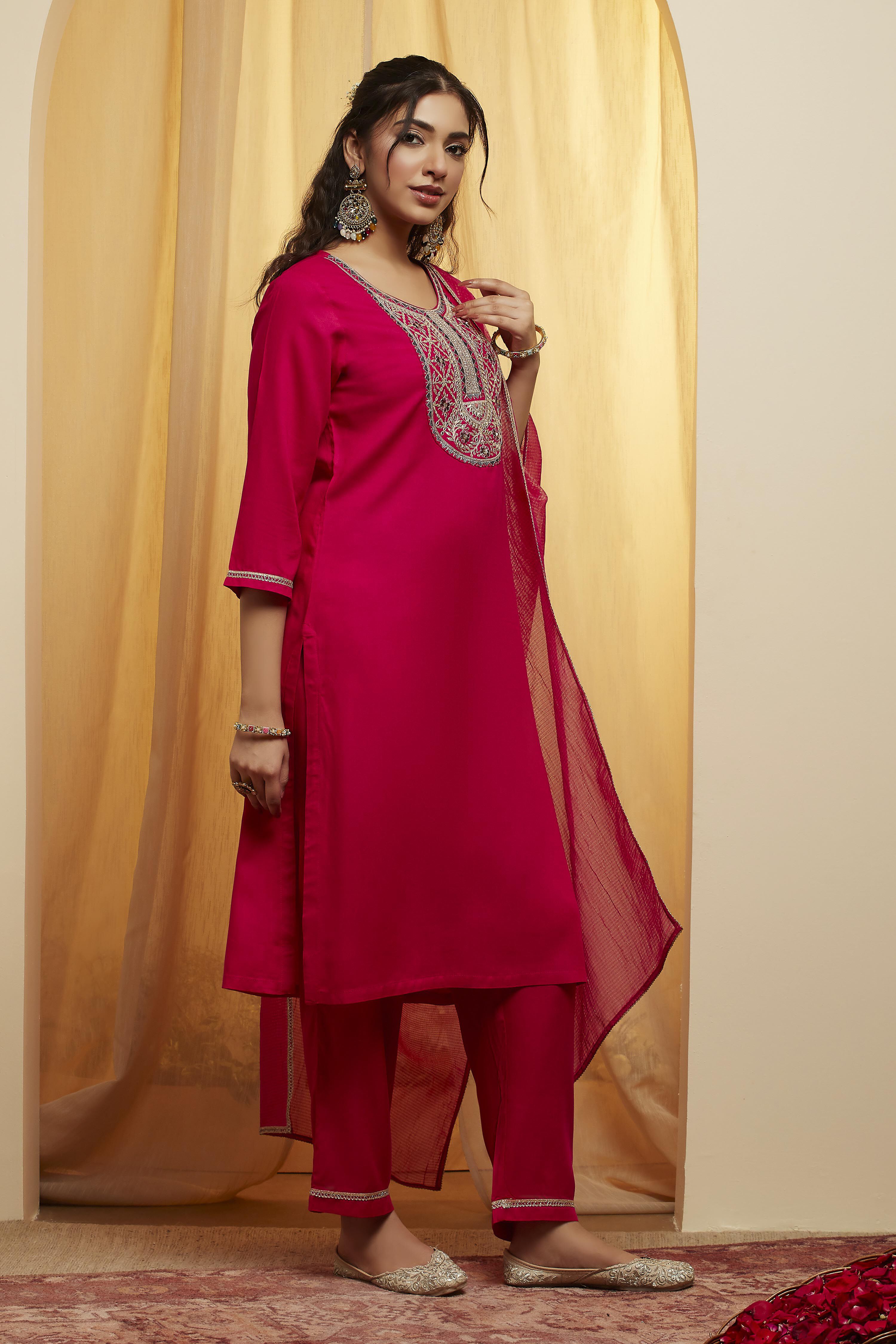 Fuschia Viscose Rayon Straight Suit Set image number 4