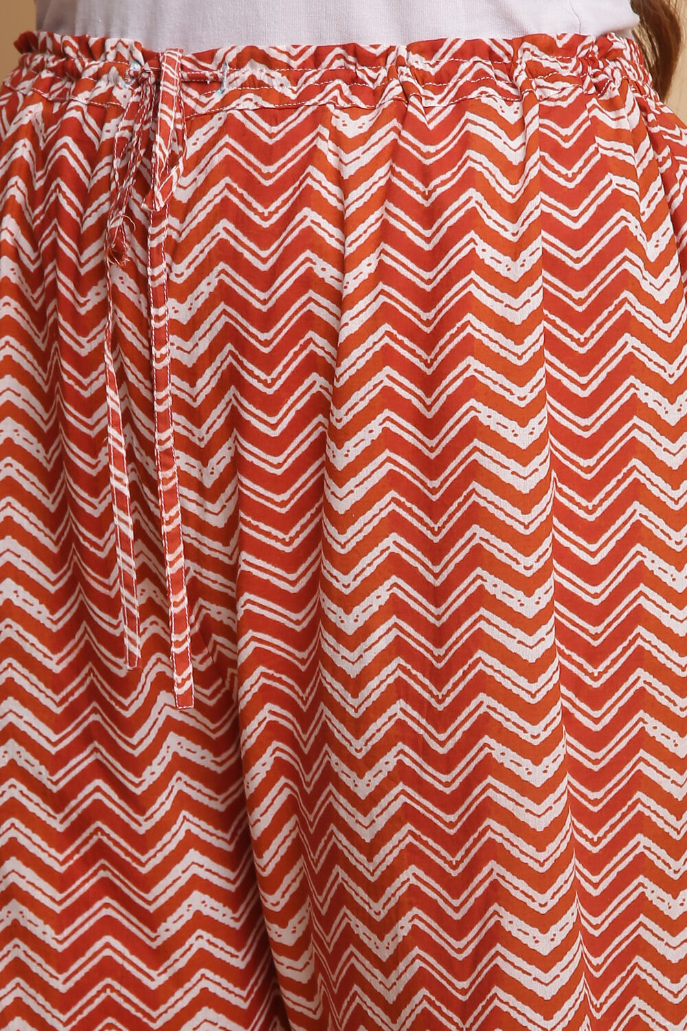 Sap Green Cotton Straight Kurta Palazzo Suit Set image number 2