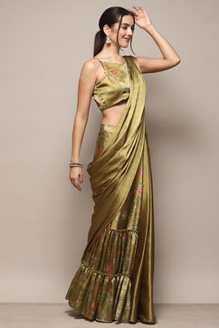 Green Pre-Draped Saree & A Stitched Blouse With Floral Prints image number 4