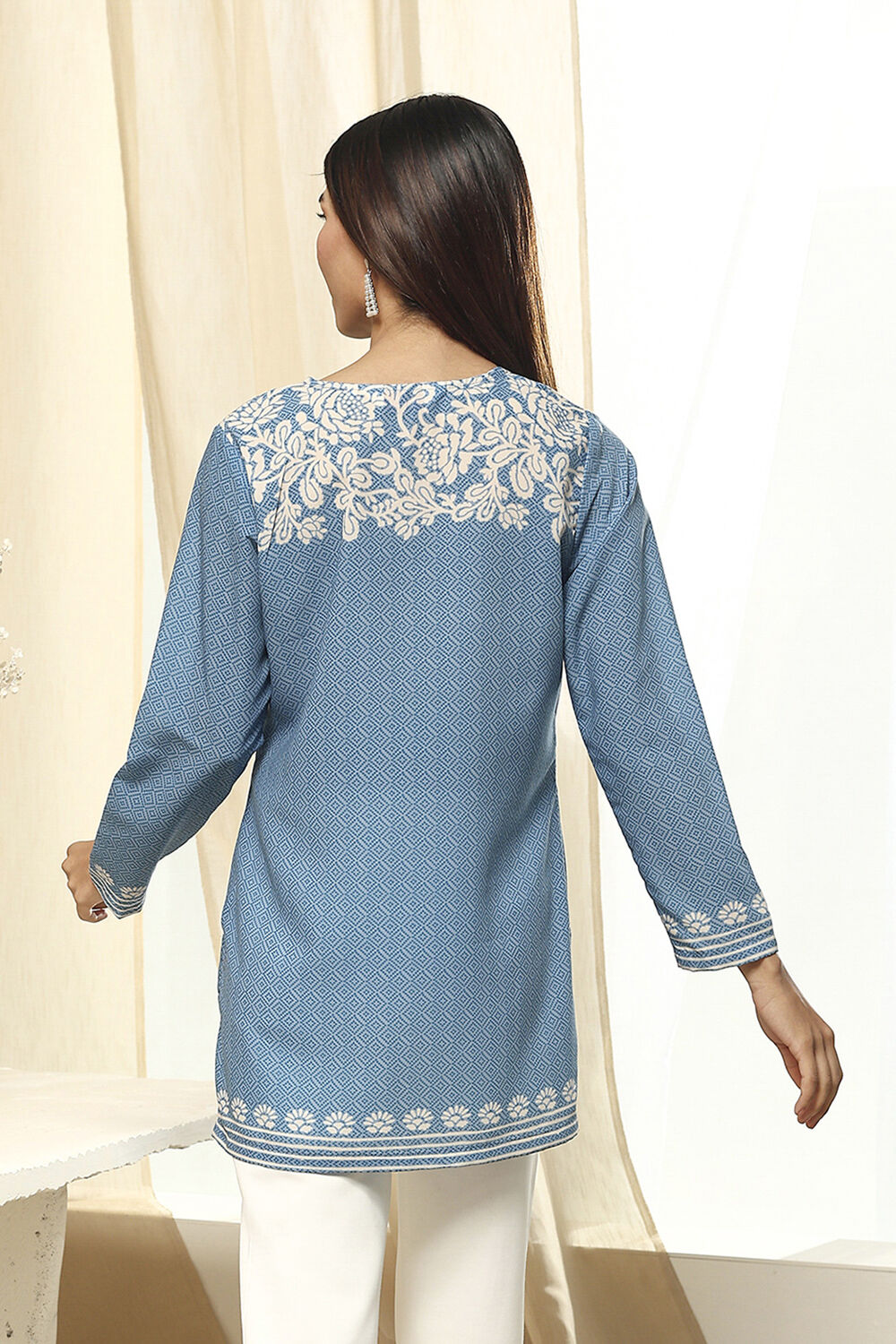 Blue Printed Straight Short Kurta image number 3