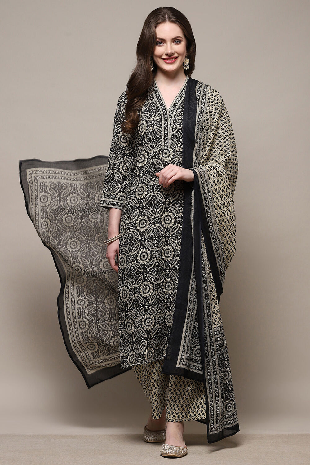 Blue Cotton Floral Screen Printed Unstitched Suit Set image number 1