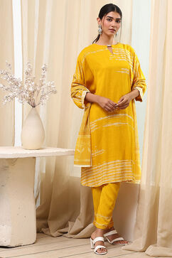 Mustard Yellow Printed Straight Suit Set image number 0