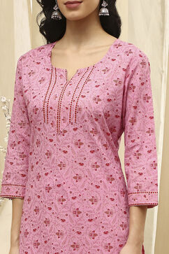 Pink Cotton Screen Print Unstitched Suit Set image number 2