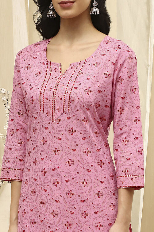 Pink Cotton Screen Print Unstitched Suit Set image number 2