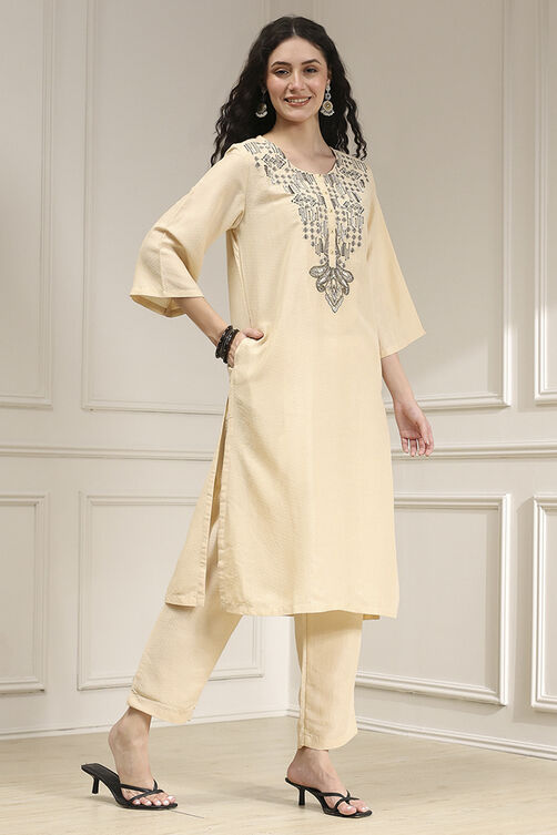 Black Textured Straight Kurta Pants Set image number 5